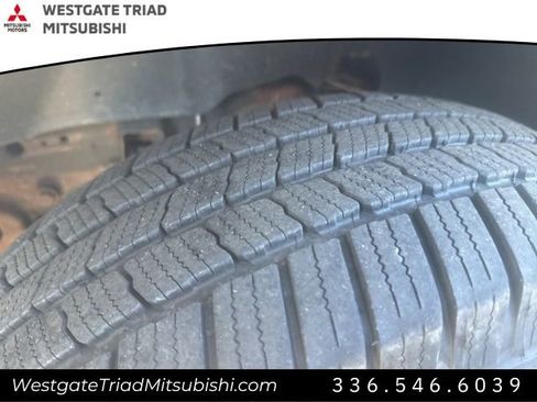 Used 2004 Chevrolet Suburban LS w/ Preferred Equipment Group image 15