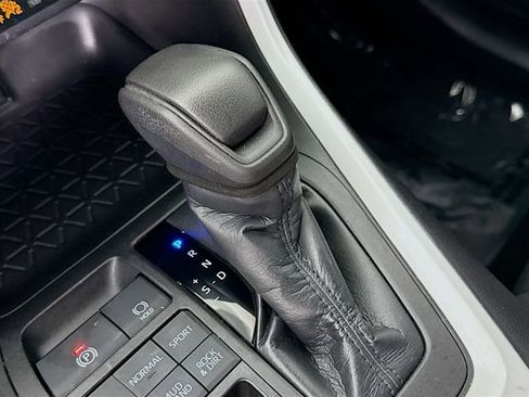 Certified 2021 Toyota RAV4 XLE w/ Carpet Mat Package (TMS) image 16