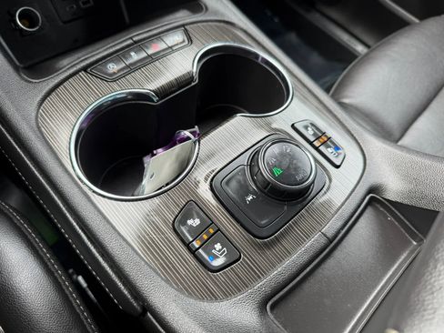 Used 2022 GMC Acadia SLT w/ Preferred Package AWD/4WD image 41