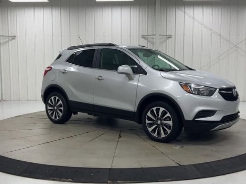 Used 2022 Buick Encore Preferred w/ Safety Package image 2