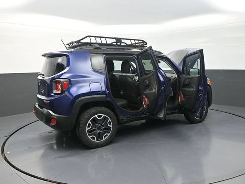Used 2016 Jeep Renegade Trailhawk AWD/4WD image 45