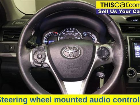 Used 2014 Toyota Camry SE image 11