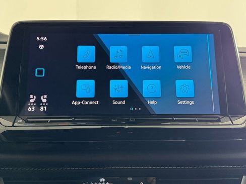 Used 2024 Volkswagen Atlas Cross Sport SE image 33