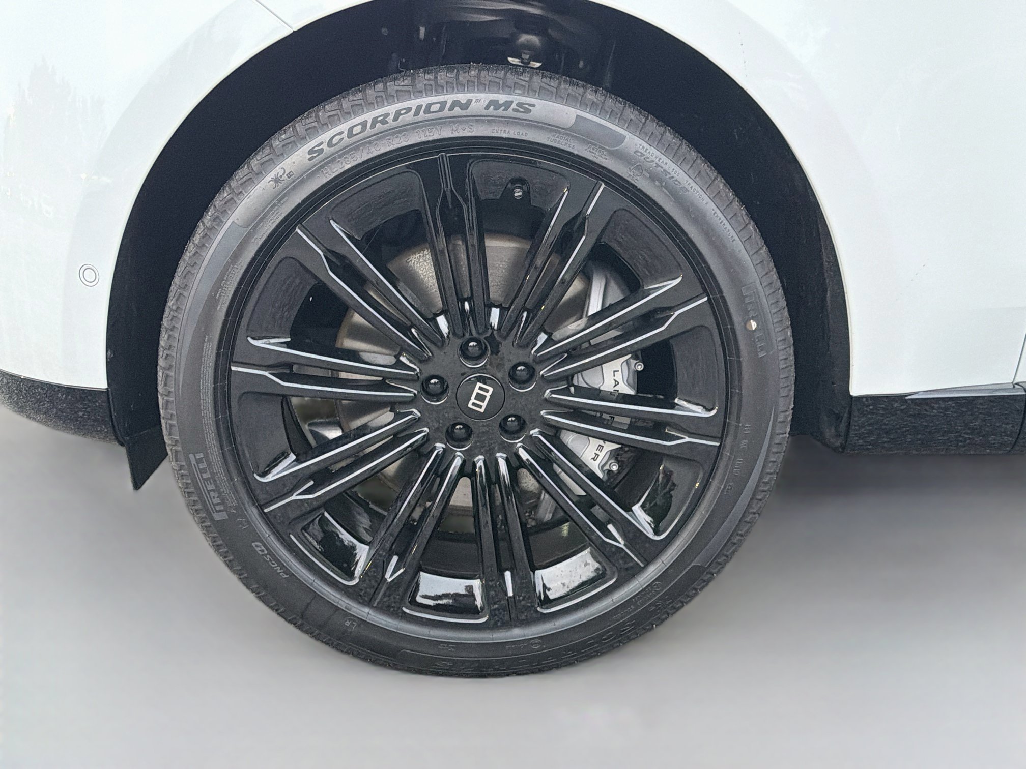 New 2027 Land Rover Range Rover Long Wheelbase SE AWD/4WD image 41