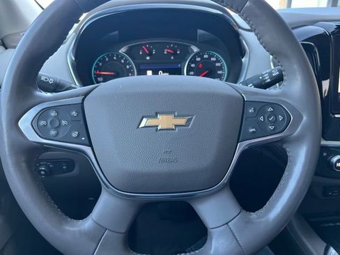 Used 2020 Chevrolet Traverse Premier image 29