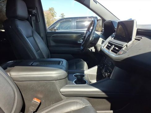 Used 2021 Chevrolet Tahoe Z71 w/ Z71 Signature Package image 9