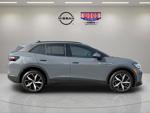 Used 2023 Volkswagen ID.4 Pro S image 2