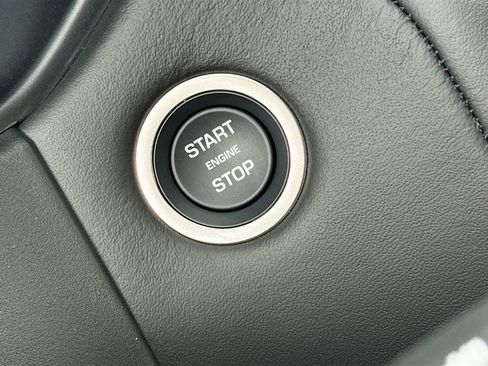 New 2026 Land Rover Range Rover Velar Autobiography AWD/4WD image 36