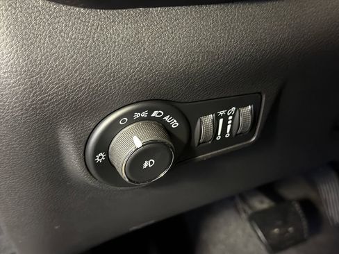 New 2026 Jeep Compass Trailhawk image 15