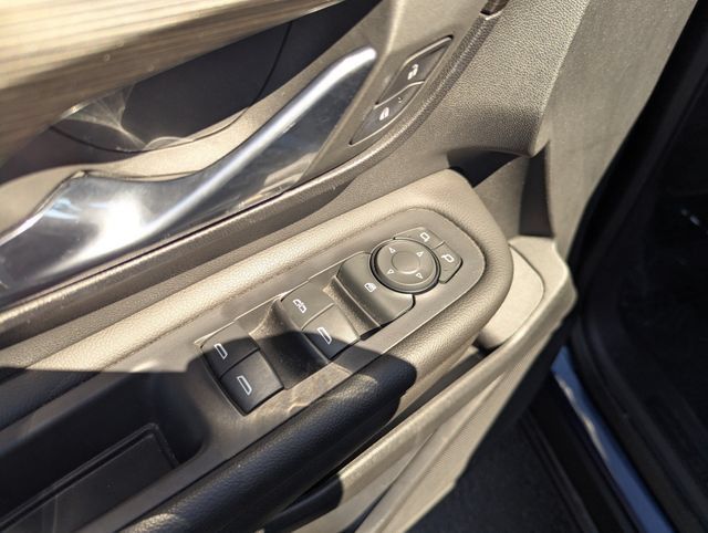 Used 2023 GMC Terrain SLE FWD image 21