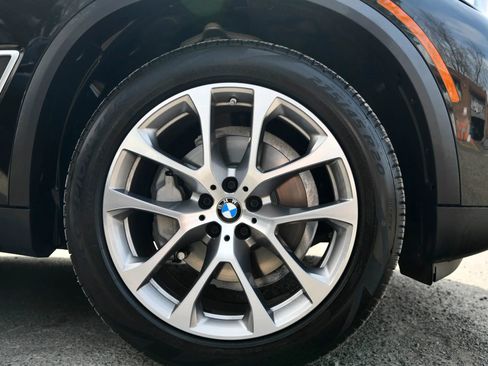 Used 2023 BMW X5 xDrive40i w/ Premium Package image 32