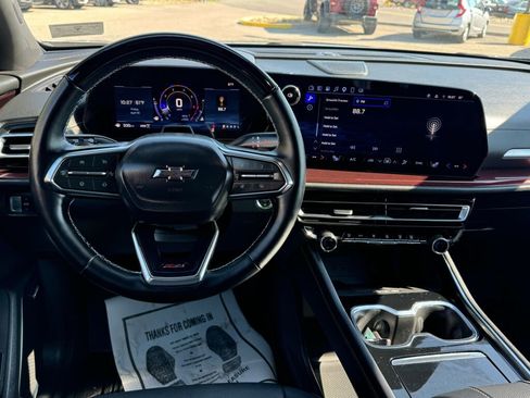 Used 2025 Chevrolet Traverse Z71 w/ Enhanced Driving Package image 24