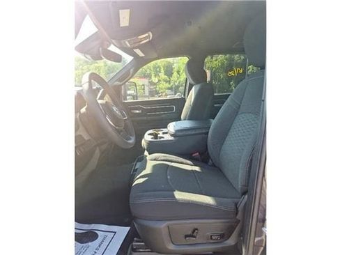 Used 2025 RAM 2500 Big Horn AWD/4WD image 42