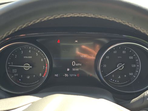 Used 2023 Buick Encore GX Essence w/ Experience Buick Package FWD image 14