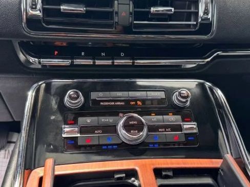 Used 2020 Lincoln Navigator Reserve w/ Equipment Group 208A Reserve RWD image 14
