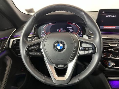 Used 2022 BMW 530i xDrive w/ Convenience Package image 12