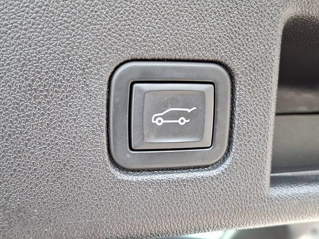 Used 2024 Chevrolet Equinox RS FWD image 25
