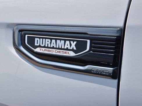 Used 2026 GMC Sierra 1500 AT4 w/ AT4 Premium Package AWD/4WD image 10