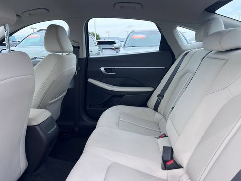 Used 2025 Hyundai Sonata SEL FWD image 17