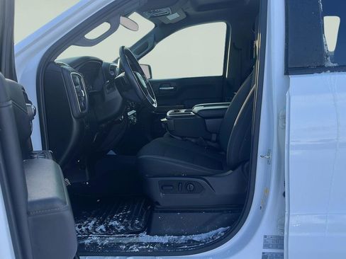 Used 2022 Chevrolet Silverado 1500 LT AWD/4WD image 22