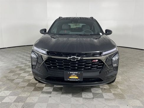 New 2026 Chevrolet Trax RS w/ Sunroof Package image 25