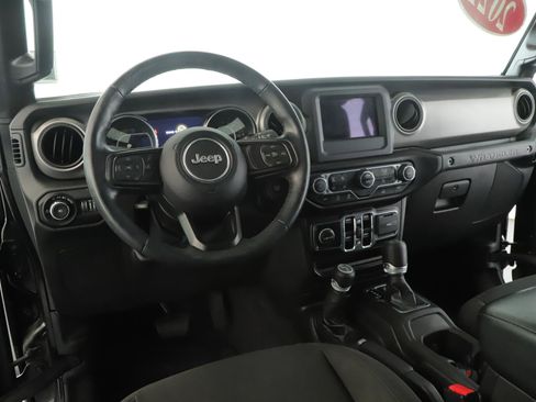 Used 2021 Jeep Wrangler Unlimited Sport AWD/4WD image 2