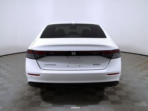 Used 2023 Honda Accord EX-L image 8