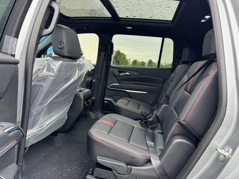 New 2026 Chevrolet Traverse RS AWD/4WD image 7