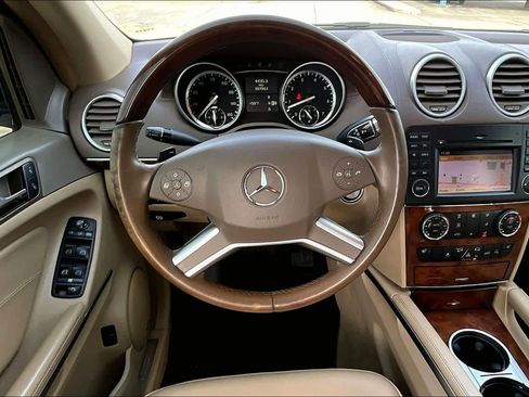 Used 2012 Mercedes-Benz GL 450 4MATIC image 5