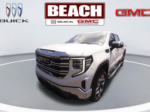 Used 2024 GMC Sierra 1500 SLT w/ SLT Premium Plus Package AWD/4WD image 7