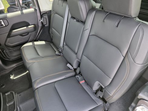 Used 2026 Jeep Wrangler Sahara image 16