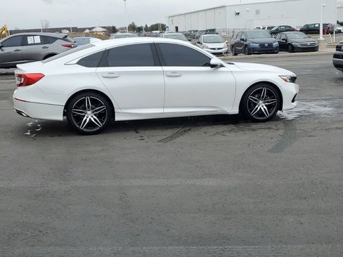 Used 2021 Honda Accord Touring image 9