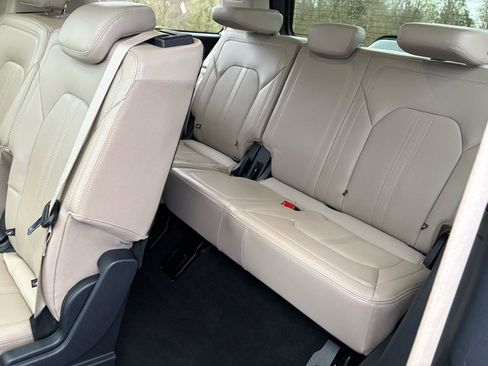 Certified 2024 Ford Expedition Limited image 45