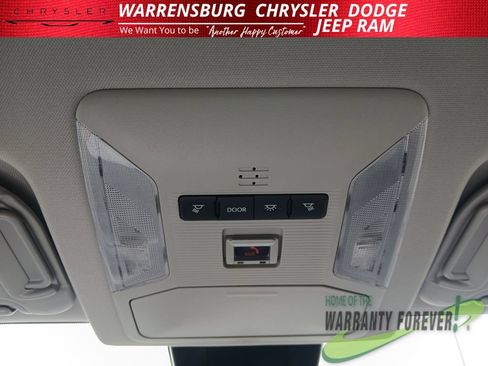 Used 2025 Toyota RAV4 XLE FWD image 27