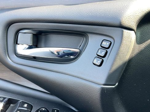 Used 2023 Nissan Murano Platinum w/ Cargo Package image 14