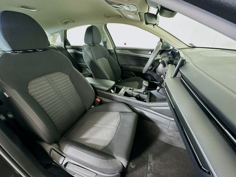 Used 2025 Kia K5 LXS image 30