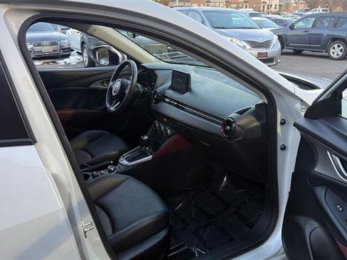 Used 2018 MAZDA CX-3 Touring w/ Preferred Equipment Package image 6