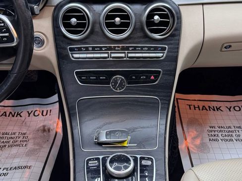 Used 2020 Mercedes-Benz C 300 Sedan image 9