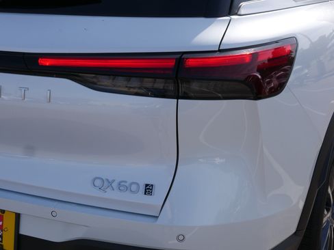 Used 2026 INFINITI QX60 Luxe AWD/4WD image 17