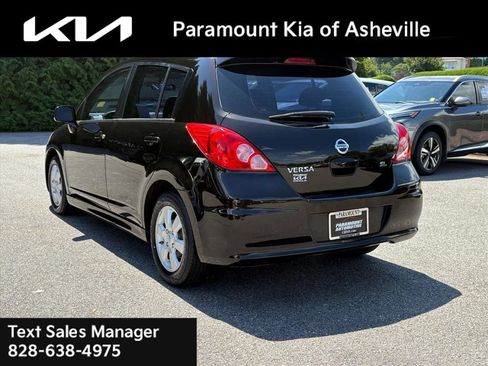 Used 2010 Nissan Versa Hatchback FWD image 4
