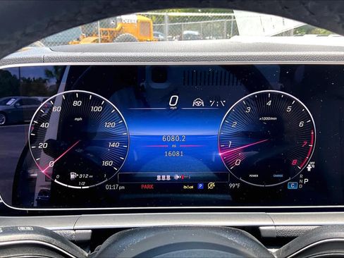 Used 2024 Mercedes-Benz GLE 350 4MATIC image 26