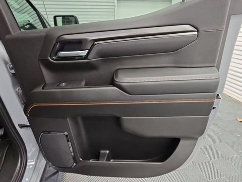 Certified 2025 GMC Sierra 1500 AT4 w/ AT4 Premium Package AWD/4WD image 40