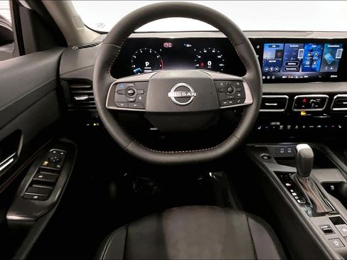 New 2026 Nissan Sentra SR w/ SR Premium Package FWD image 20