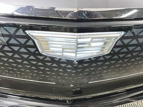 Used 2024 Cadillac Lyriq Sport AWD/4WD image 9