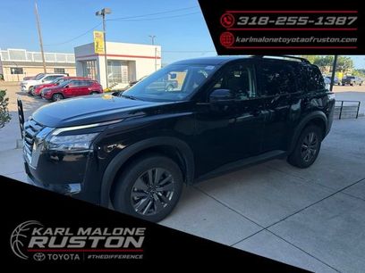Used 2025 Nissan Pathfinder SV