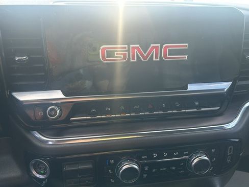 Used 2023 GMC Sierra 1500 SLT w/ SLT Premium Plus Package AWD/4WD image 23