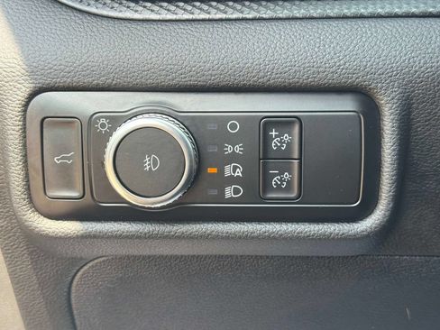 Used 2023 Ford Explorer ST w/ Equipment Group 401A AWD/4WD image 33