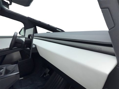 Used 2024 Tesla Cybertruck AWD Crew Cab image 39