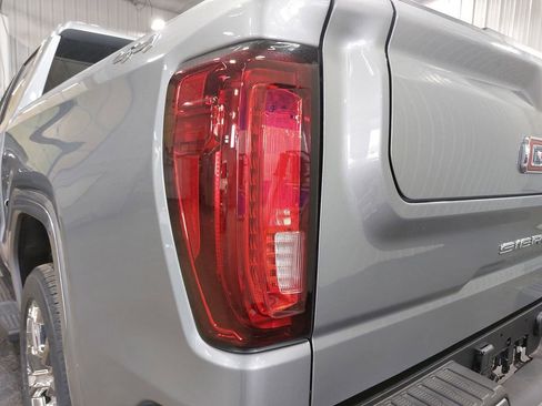 New 2025 GMC Sierra 1500 SLT AWD/4WD image 35