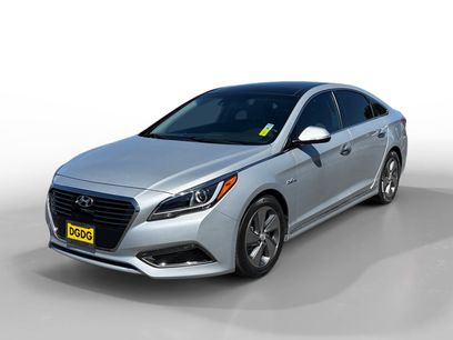 Used 2017 Hyundai Sonata Limited w/ Ultimate Package 02